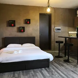 the-room.hotelsatayianapa.com/